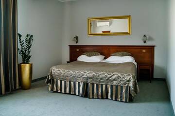Фото номера Улучшенный двухместный номер с 1 кроватью Отель Hotel Nowy Dwór W Zaczerniu г. Зачерние 8